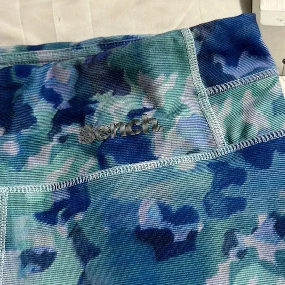 Bench Capri Legging blue camo size small - Picture 3 of 6